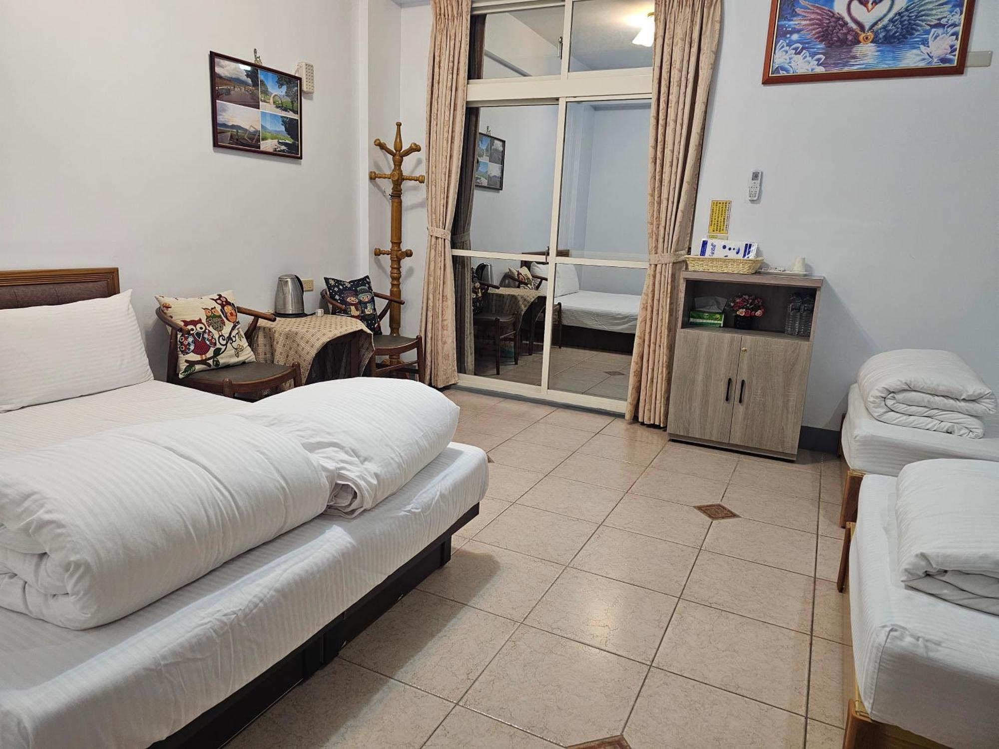 Fire B&B Chishang Bagian luar foto